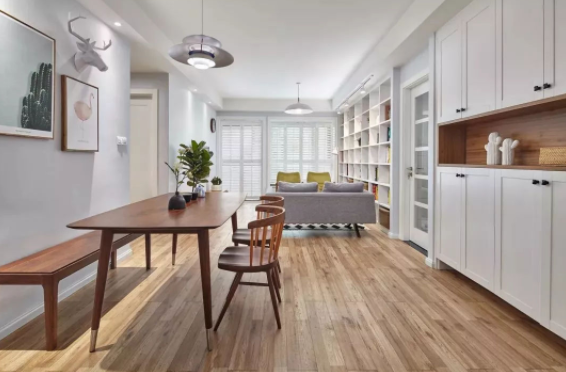 财富配资 入住新房才知道，装修越简单才会越耐看，像我家这样装才不易过时