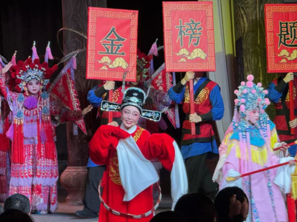 聚盈策略 民营剧团“杀疯了”！“看家戏”打擂，5天限定梨园盛宴黄岩开唱